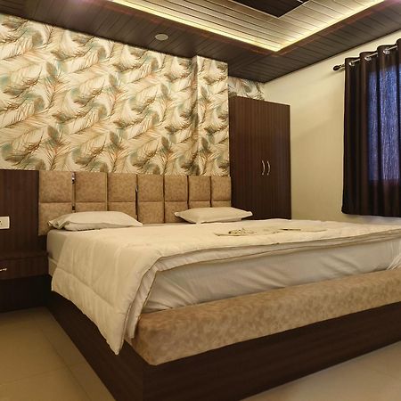 Hotel Jain Shree Ujjain Buitenkant foto