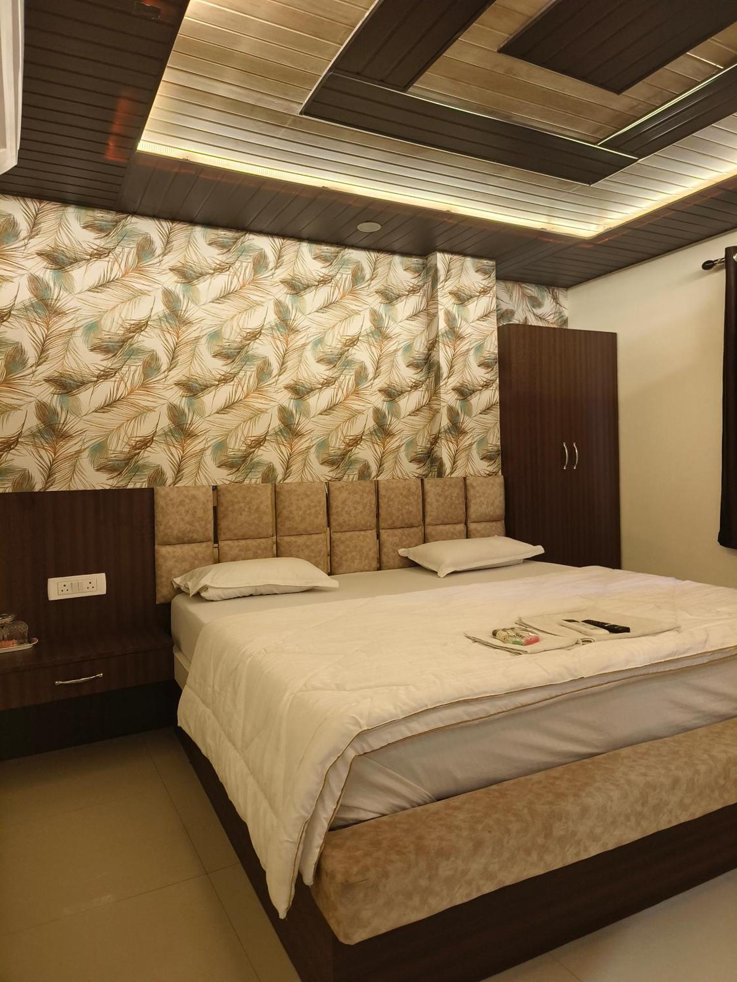 Hotel Jain Shree Ujjain Buitenkant foto