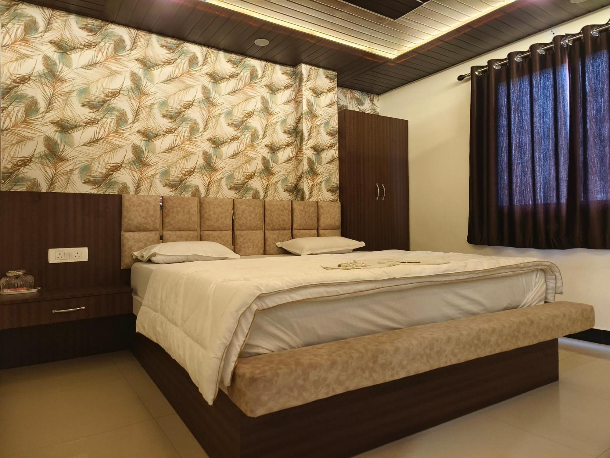Hotel Jain Shree Ujjain Buitenkant foto