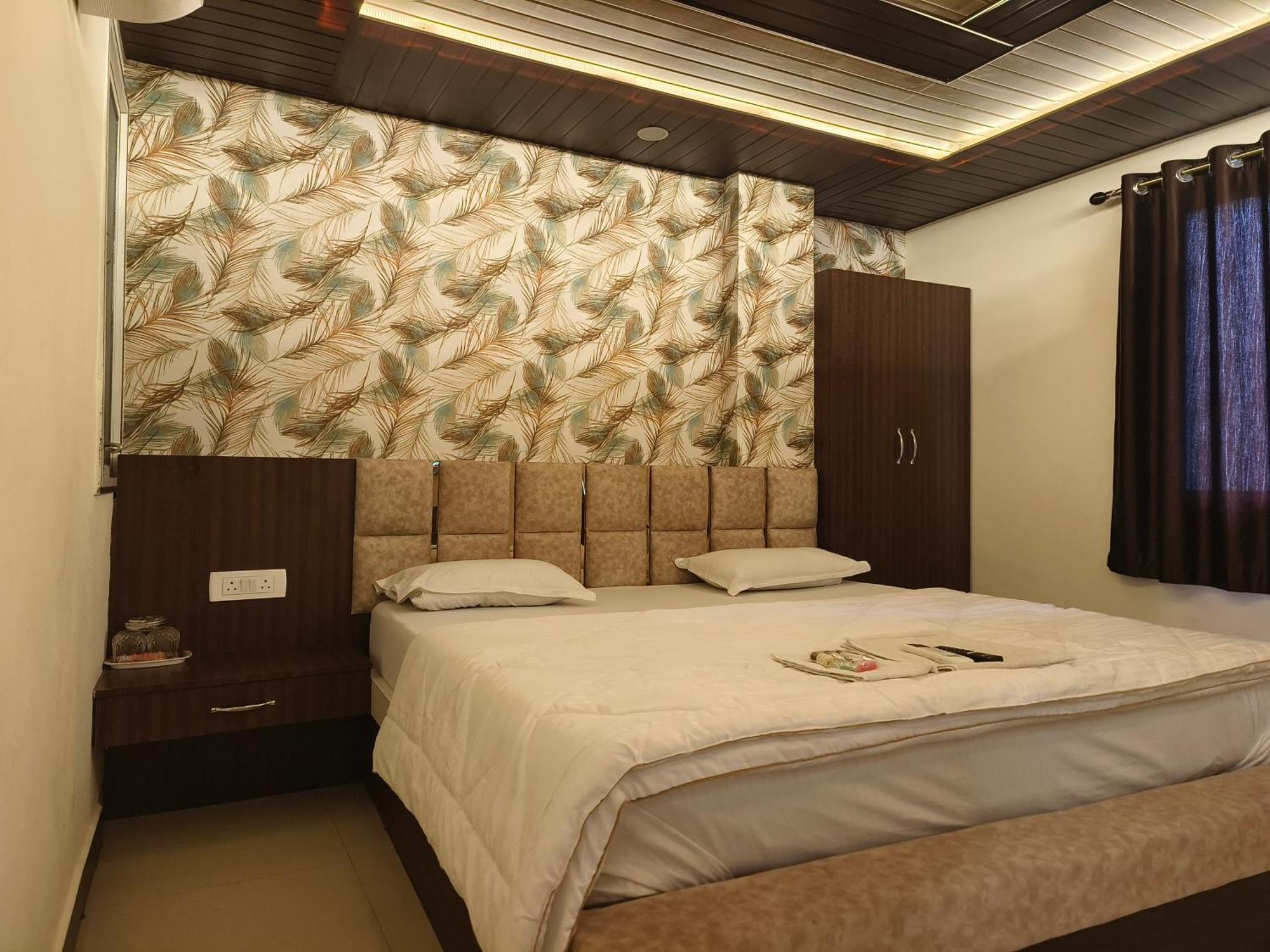 Hotel Jain Shree Ujjain Buitenkant foto